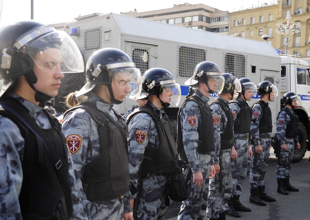 Действия силовиков в отношении журналистов на несанкционированных митингах в Москве признаны законными
