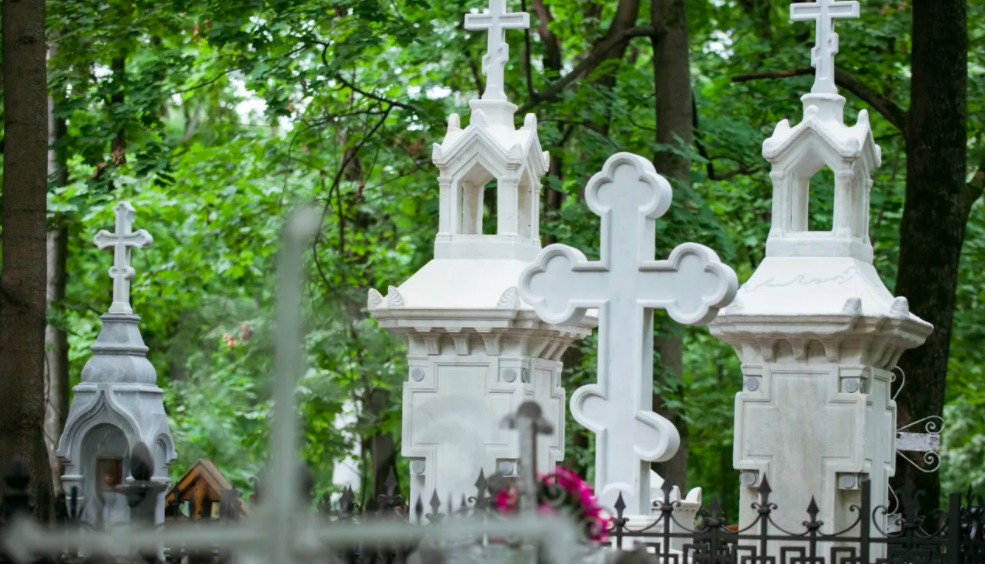 Московские кладбища закроют для посещений из-за коронавируса