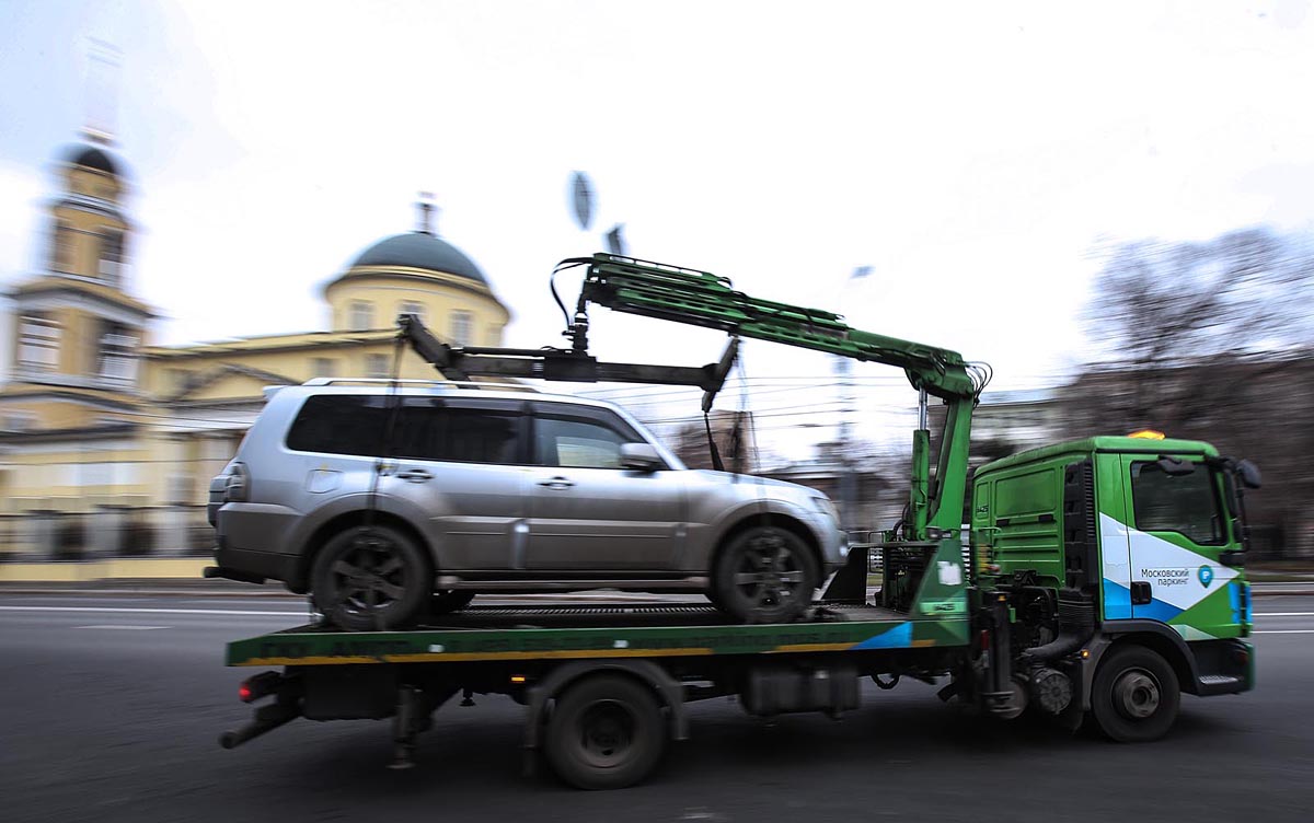 Названы марки самых эвакуируемых автомобилей в Москве
