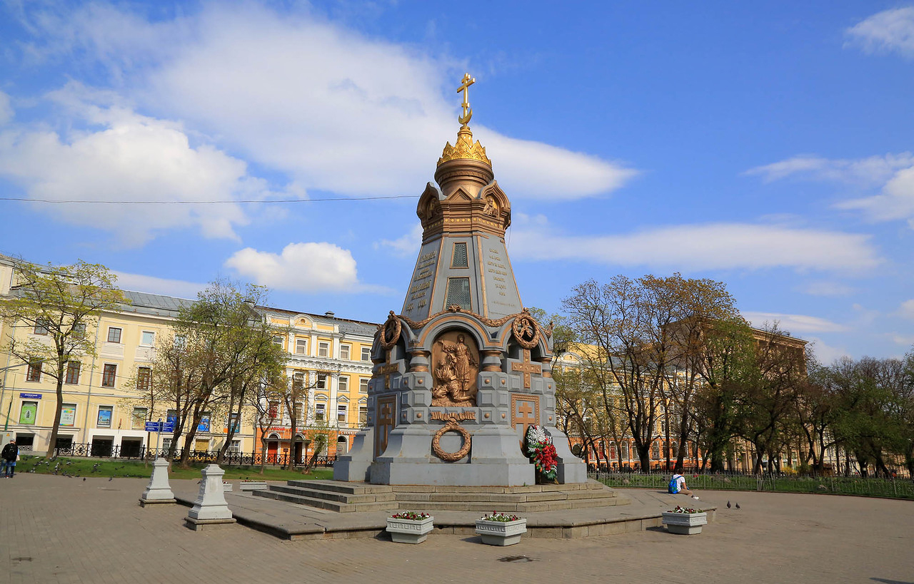 Памятник героям Плевны в Москве отреставрируют на 45 млн рублей