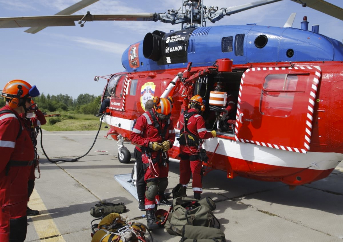 За три года спасатели Московского авиационного центра совершили 1 тыс. вылетов на санитарных вертолетах