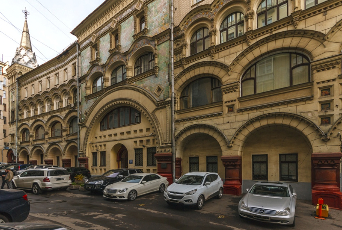 Власти Москвы ищут подрядчика, который отремонтирует «сказочный» дом