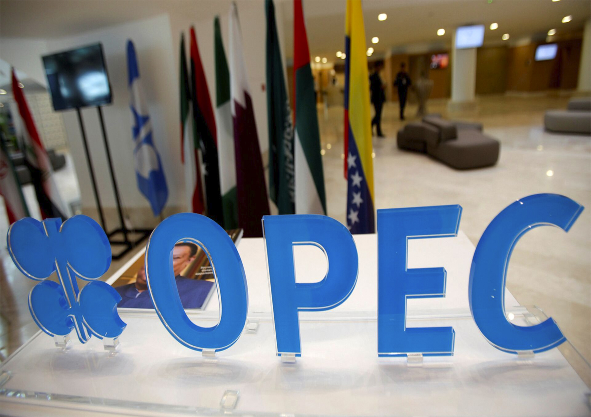 Зачем ОПЕК намеревается сокращать добычу нефти в условиях высоких цен?