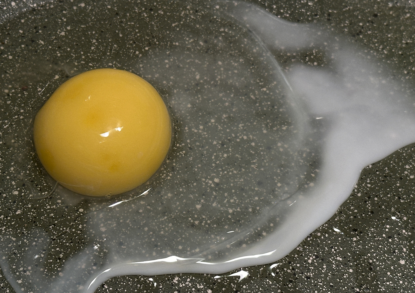 Повлияли ли поставки куриных яиц из-за рубежа на цены и что будет дальше?